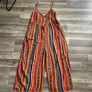 Lush Jumper/ flowy/ soft material/button up